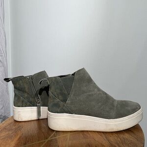 Toms side zip boots
